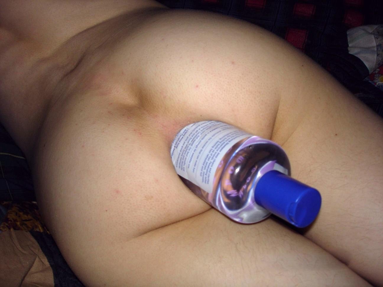 Дезодорант в анусе соседки фото