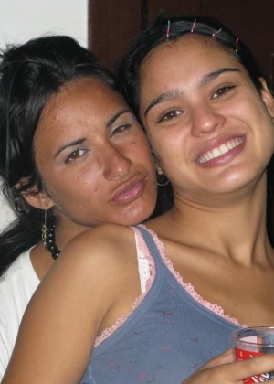 Молодые кубинские лесбиянки